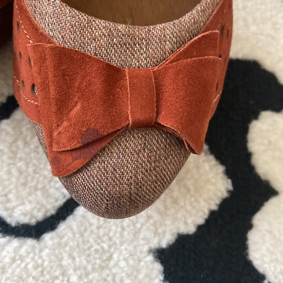 Naughty Monkey Mixed Media Suede and Tweed Platform Pumps Sz 10 - Picture 6 of 10